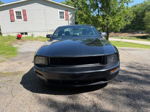 Used 2008 Ford Mustang GT Premium RWD image 2