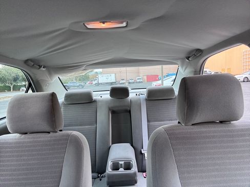 Used 2005 Toyota Camry LE image 12