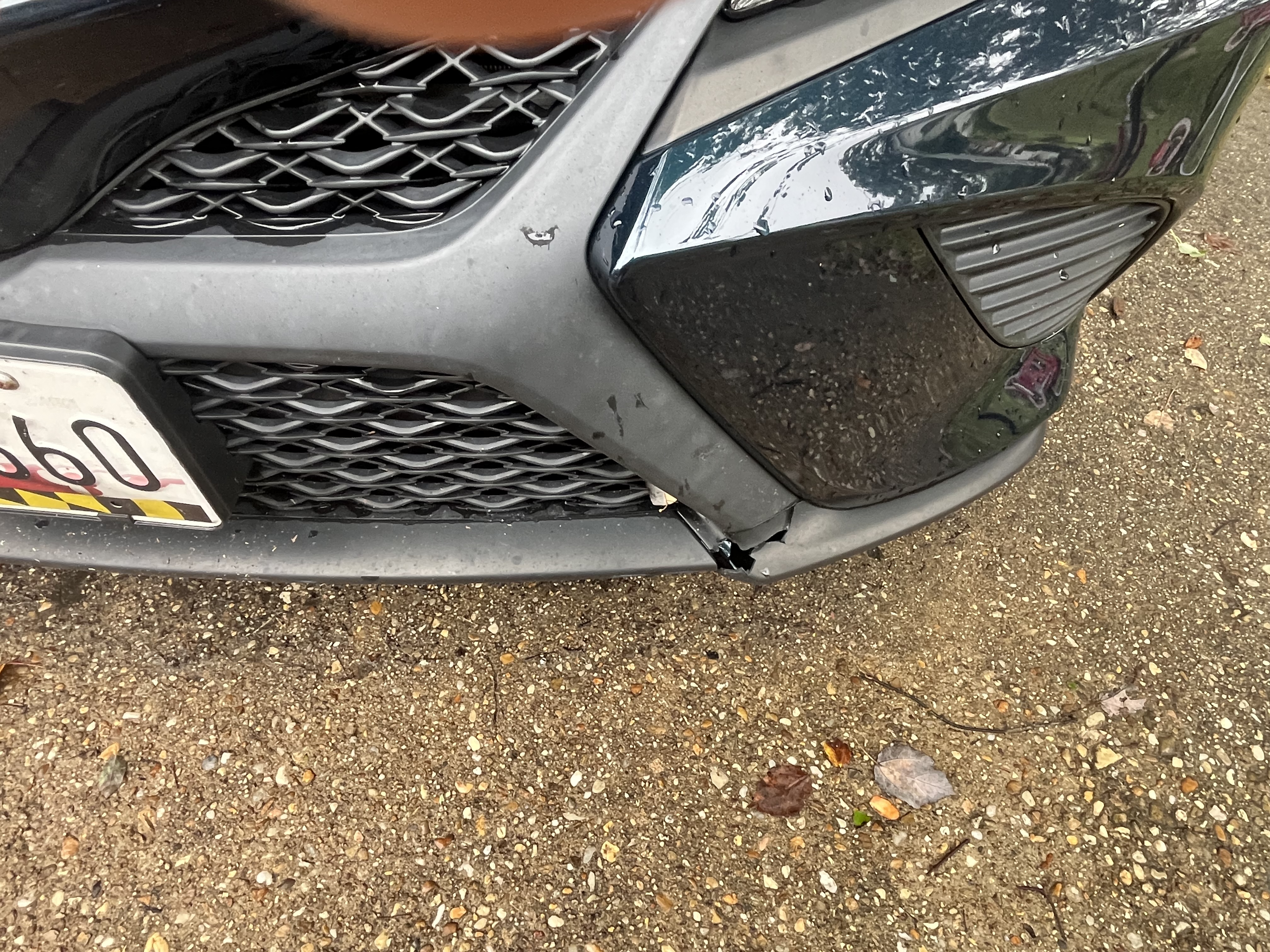 Used 2019 Toyota Camry SE FWD image 5