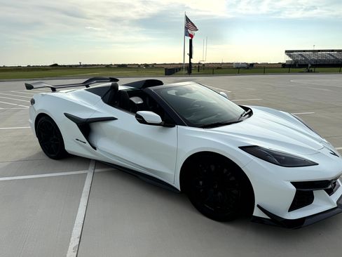 Used 2025 Chevrolet Corvette Z06 w/ Z07 Performance Package image 21