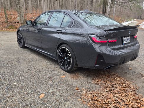 Used 2023 BMW M340i xDrive M340i xDrive Sedan 4D w/ Premium Package image 6