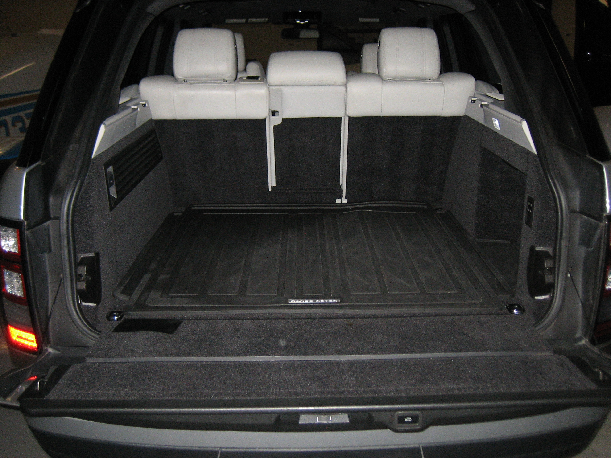 Used 2015 Land Rover Range Rover Supercharged AWD/4WD image 28