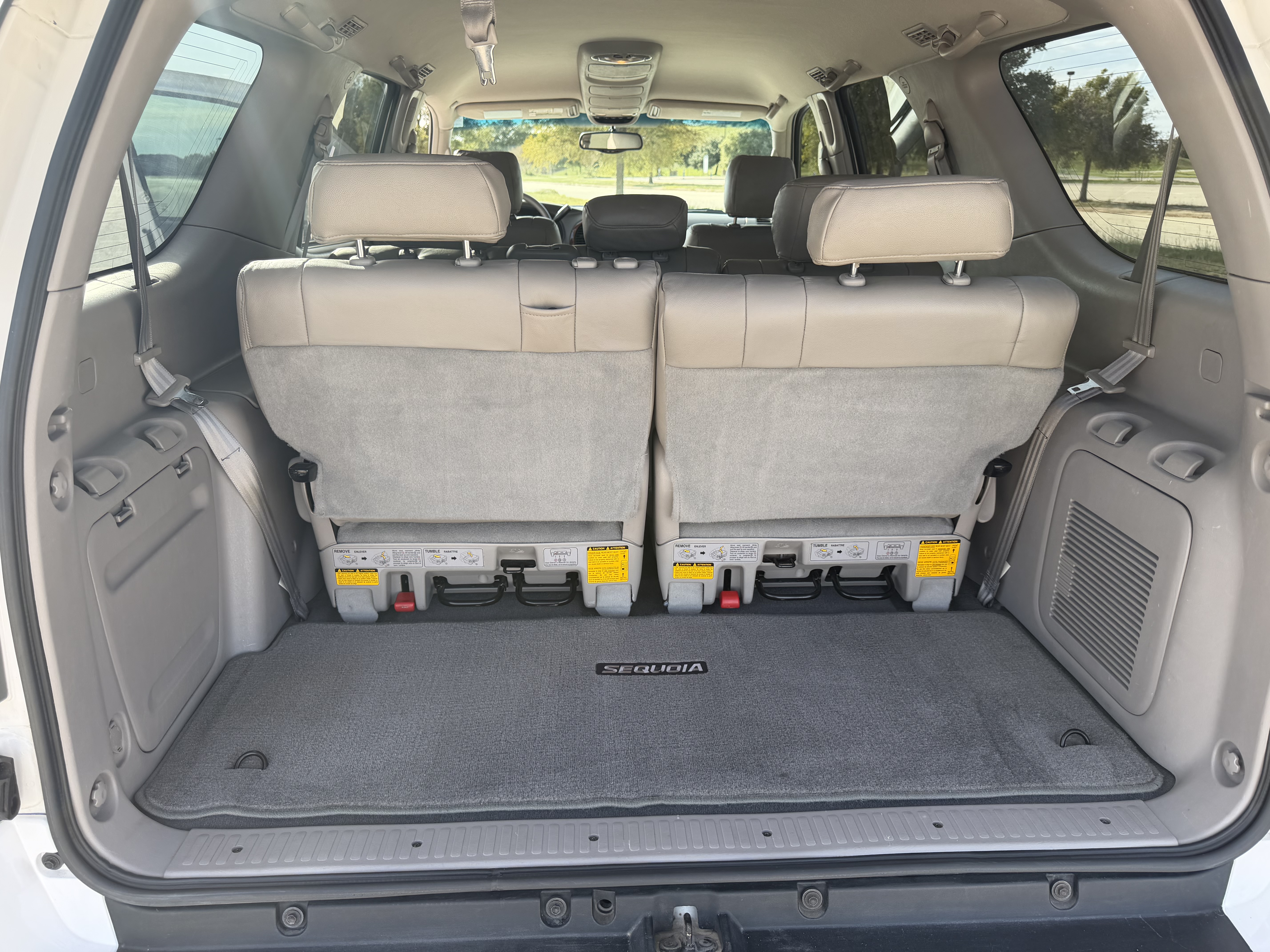 Used 2005 Toyota Sequoia SR5 AWD/4WD image 13