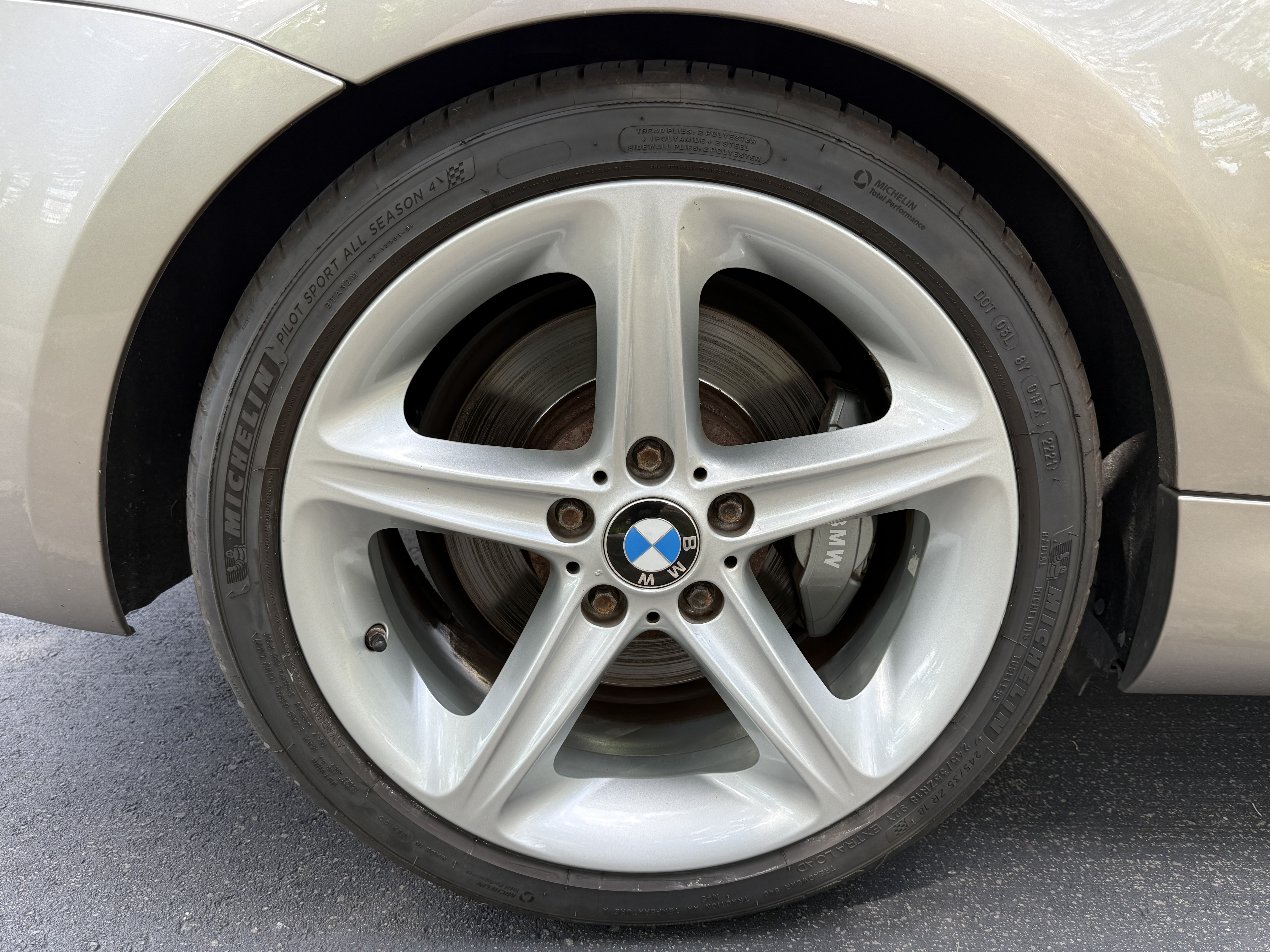 Used 2011 BMW 135i Convertible RWD image 19