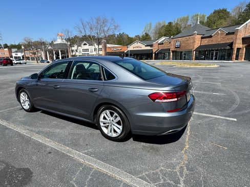 Used 2020 Volkswagen Passat 2.0T SE image 11