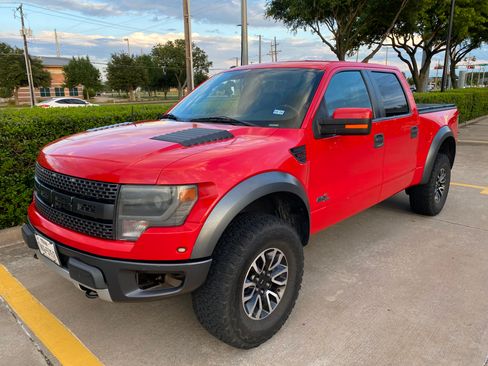 Used 2014 Ford F150 Raptor w/ Equipment Group 801A Luxury AWD/4WD image 1