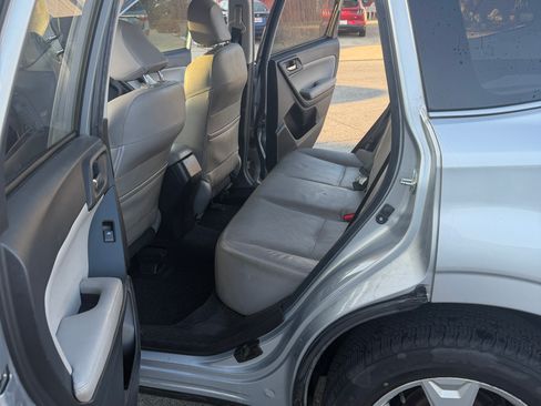 Used 2014 Subaru Forester 2.5i Limited w/ Popular Package #2 image 14