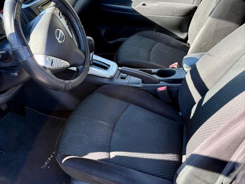 Used 2015 Nissan Sentra SR image 12