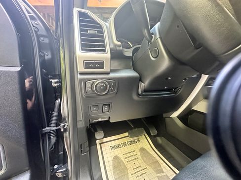 Used 2019 Ford F250 Lariat w/ Lariat Ultimate Package image 14