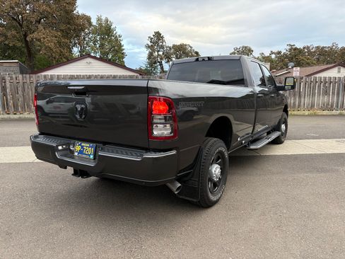 Used 2024 RAM 3500 Big Horn w/ Sport Appearance Package image 5