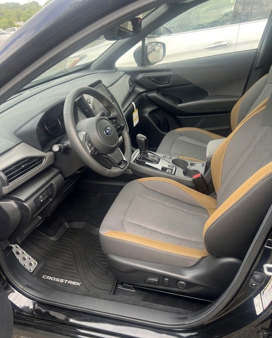 Used 2025 Subaru Crosstrek 2.5i Sport w/ Crosstrek Mirror Package AWD/4WD image 10