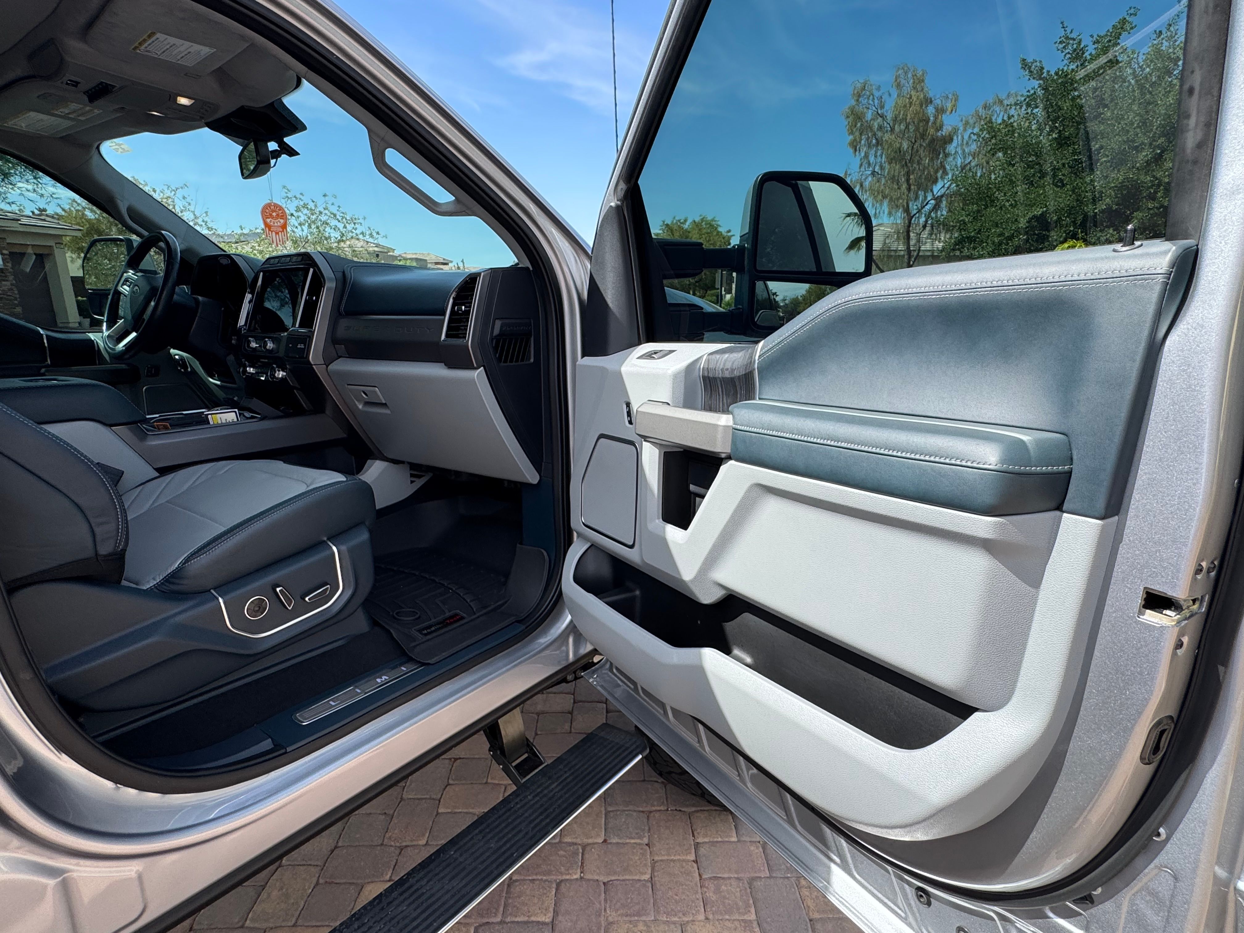 Used 2022 Ford F450 Limited w/ FX4 Off-Road Package AWD/4WD image 18