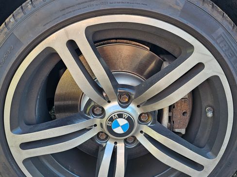 Used 2011 BMW Z4 sDrive35is image 4