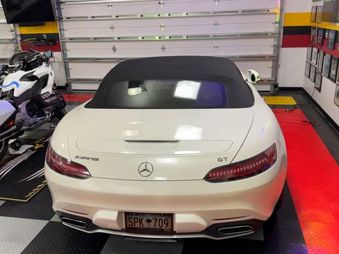 Used 2018 Mercedes-Benz AMG GT Roadster image 12
