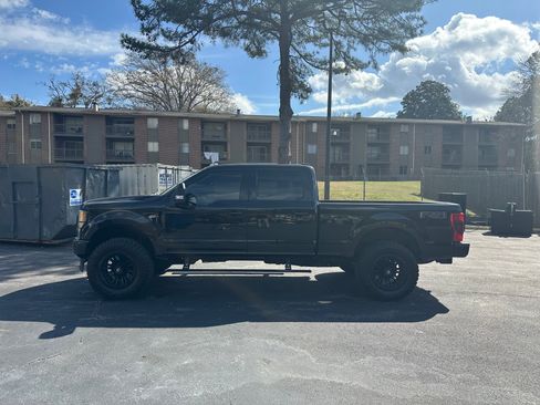 Used 2022 Ford F250 Lariat w/ Lariat Ultimate Package image 4