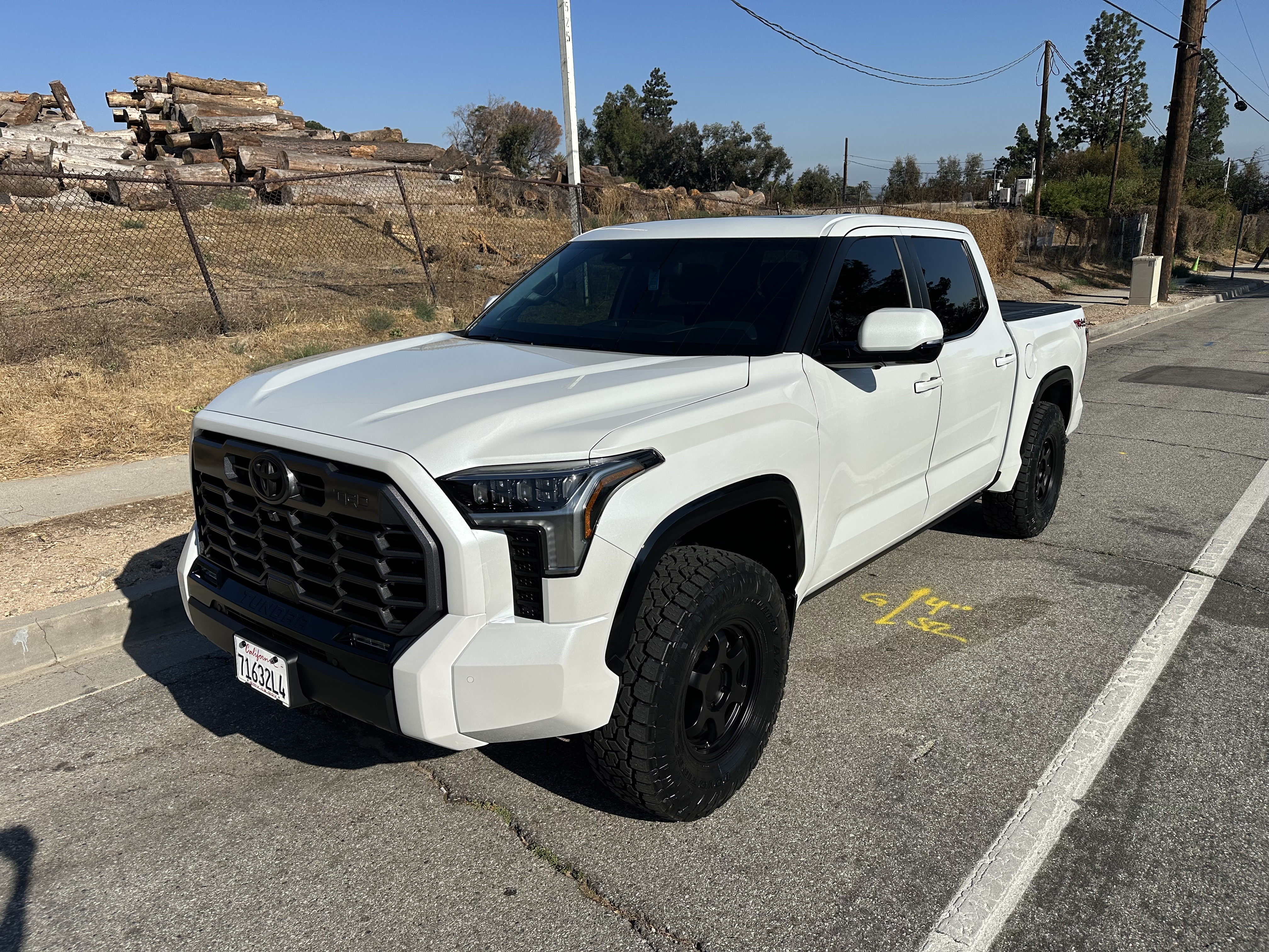 Used 2026 Toyota Tundra Platinum w/ TRD Off-Road Package AWD/4WD image 9