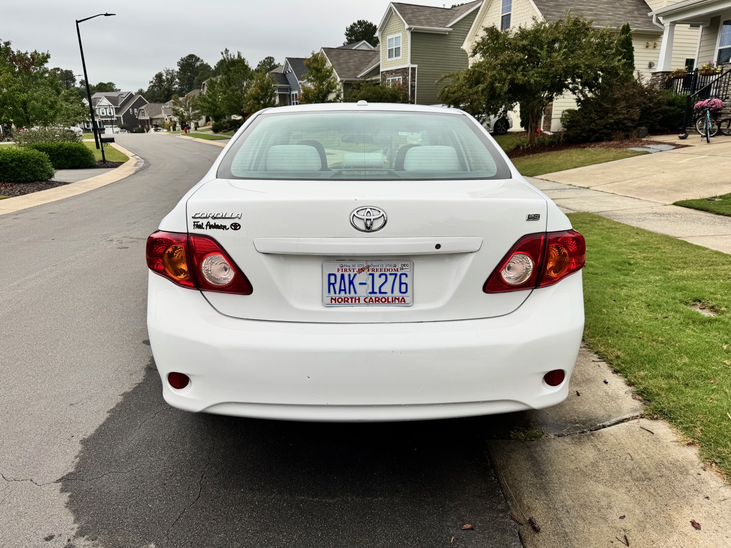 Used 2009 Toyota Corolla LE w/ All Weather Guard Pkg FWD image 6