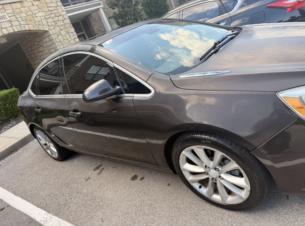 Used 2012 Buick Verano Leather FWD image 5