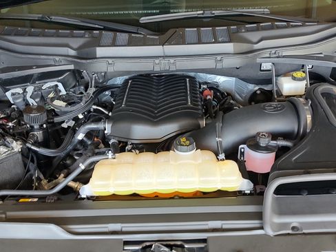 Used 2024 Ford F150 XL w/ Equipment Group 103A High RWD image 9