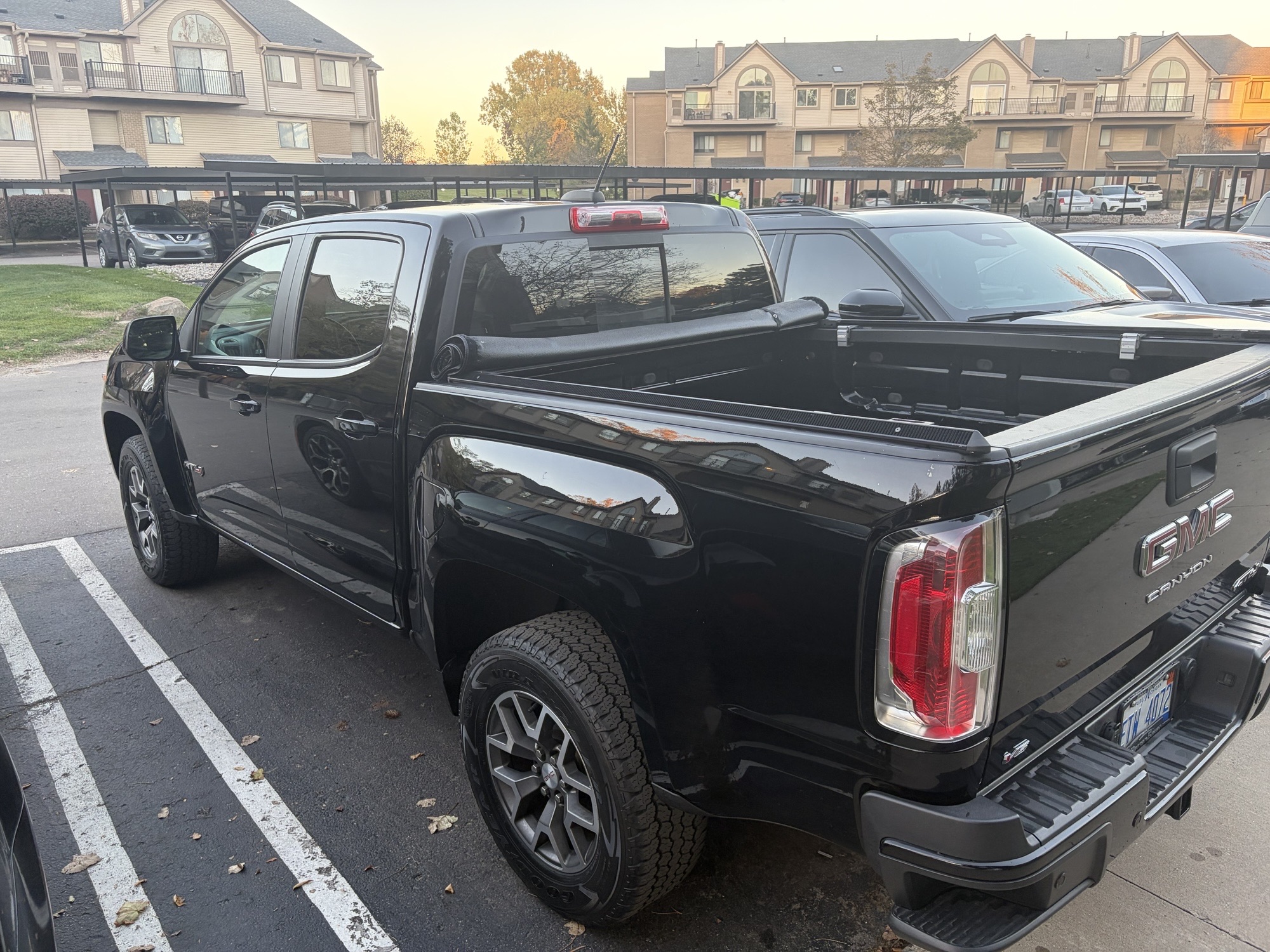 Used 2021 GMC Canyon AT4 w/ Driver Alert Package AWD/4WD image 10
