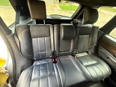 Used 2012 Land Rover Range Rover Sport HSE LUX image 12