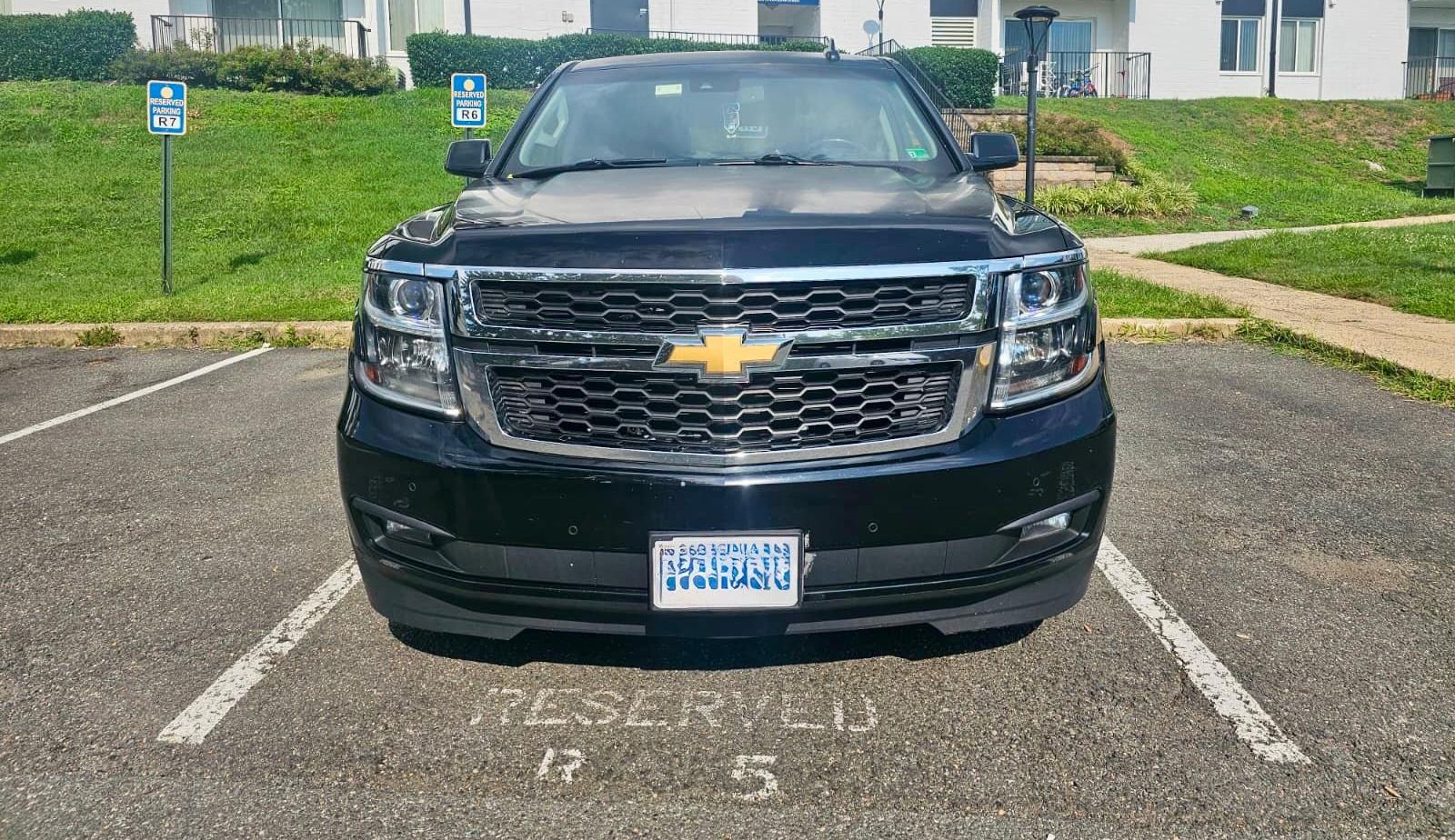 Used 2017 Chevrolet Suburban LT w/ Luxury Package AWD/4WD image 1