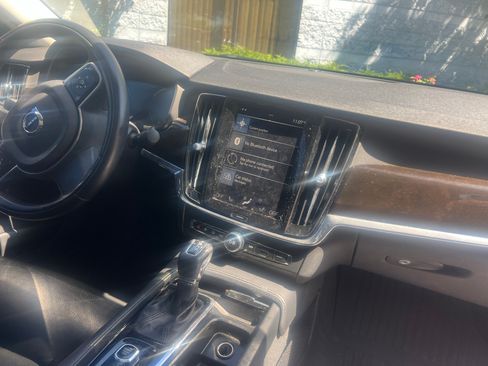 Used 2018 Volvo S90 T5 Momentum w/ Convenience Package AWD/4WD image 11