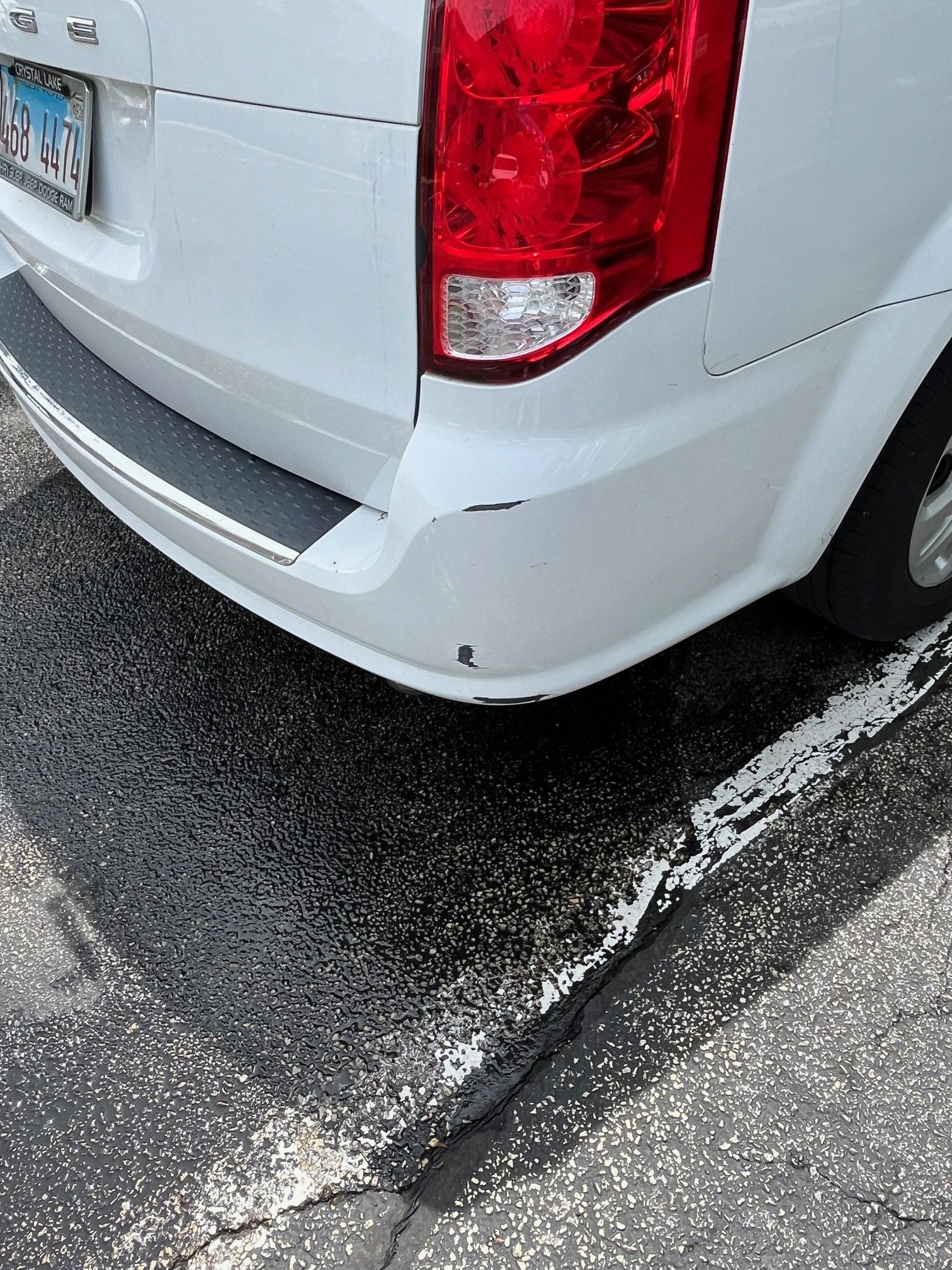 Used 2019 Dodge Grand Caravan SE w/ UConnect Hands-Free Group FWD image 6