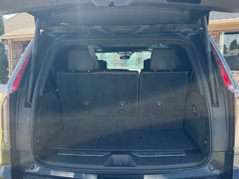 Used 2022 Cadillac Escalade Premium Luxury Platinum image 23