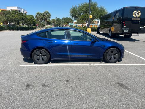 Used 2021 Tesla Model 3 Long Range AWD/4WD image 10