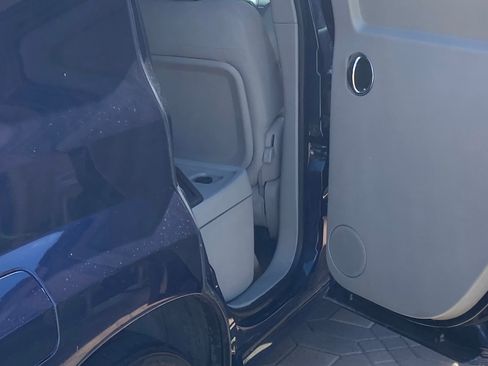 Used 2007 Chevrolet HHR LS w/ Enhanced Safety Package image 20