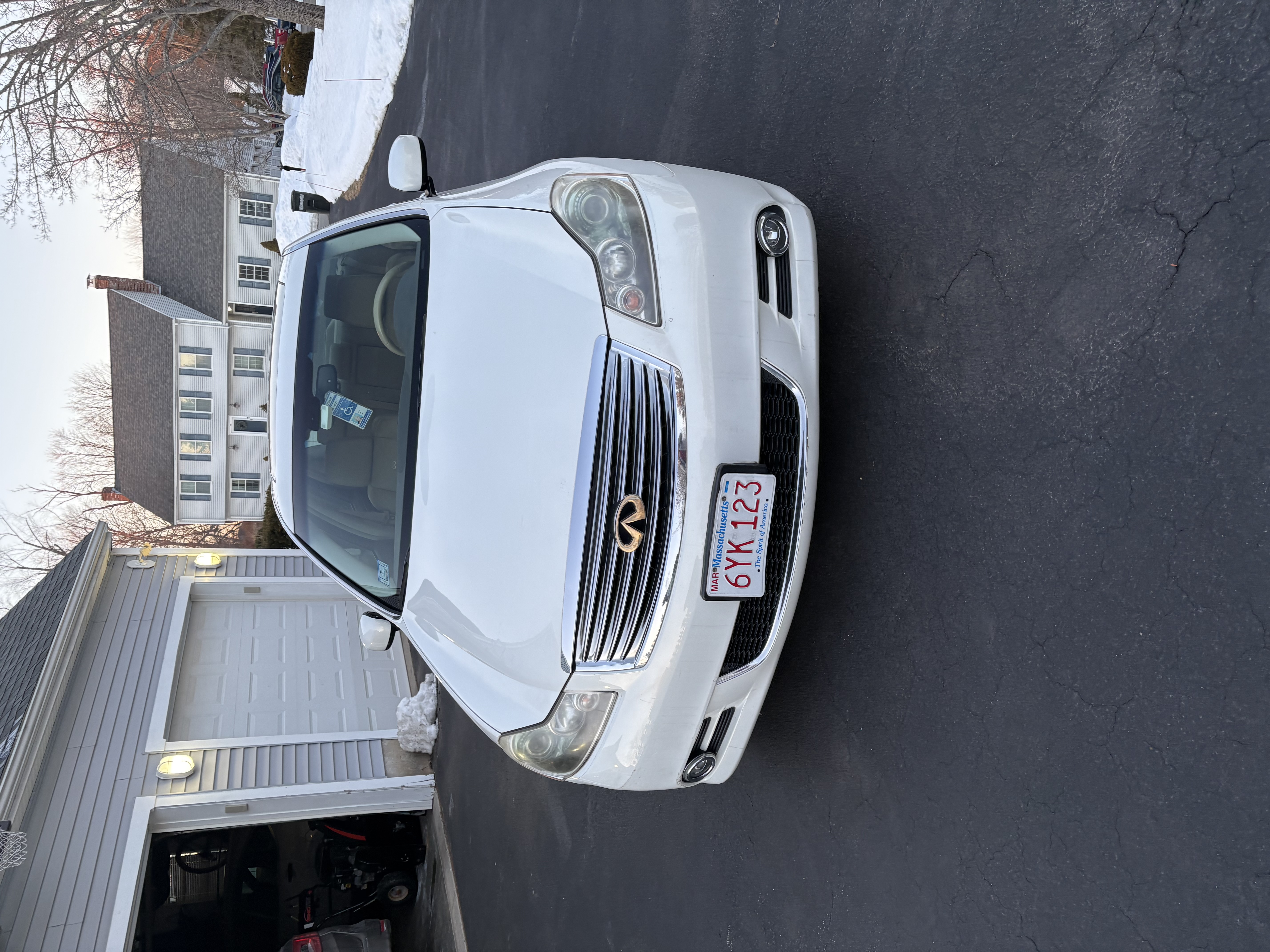 Used 2008 INFINITI M35 w/ Technology Pkg RWD image 5