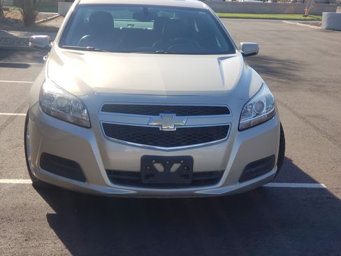 Used 2013 Chevrolet Malibu LT w/ Power Convenience Package image 4