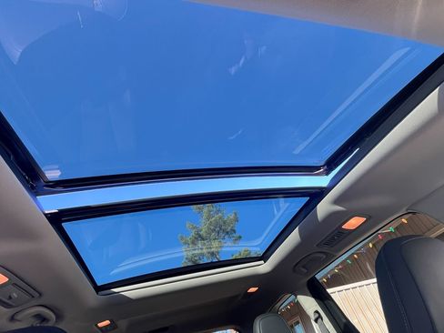 Used 2021 Subaru Ascent Touring w/ Popular Package #2 image 17