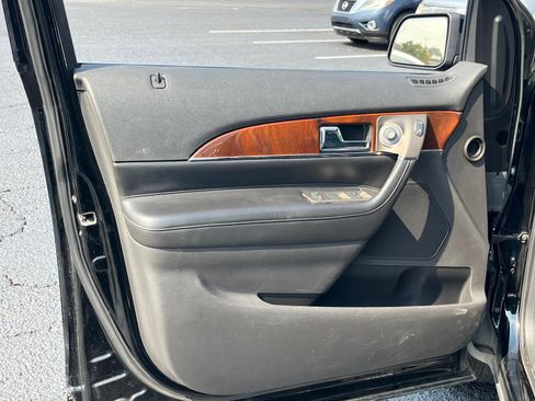 Used 2011 Lincoln MKX AWD w/ 102A Rapid Spec Order Code image 12