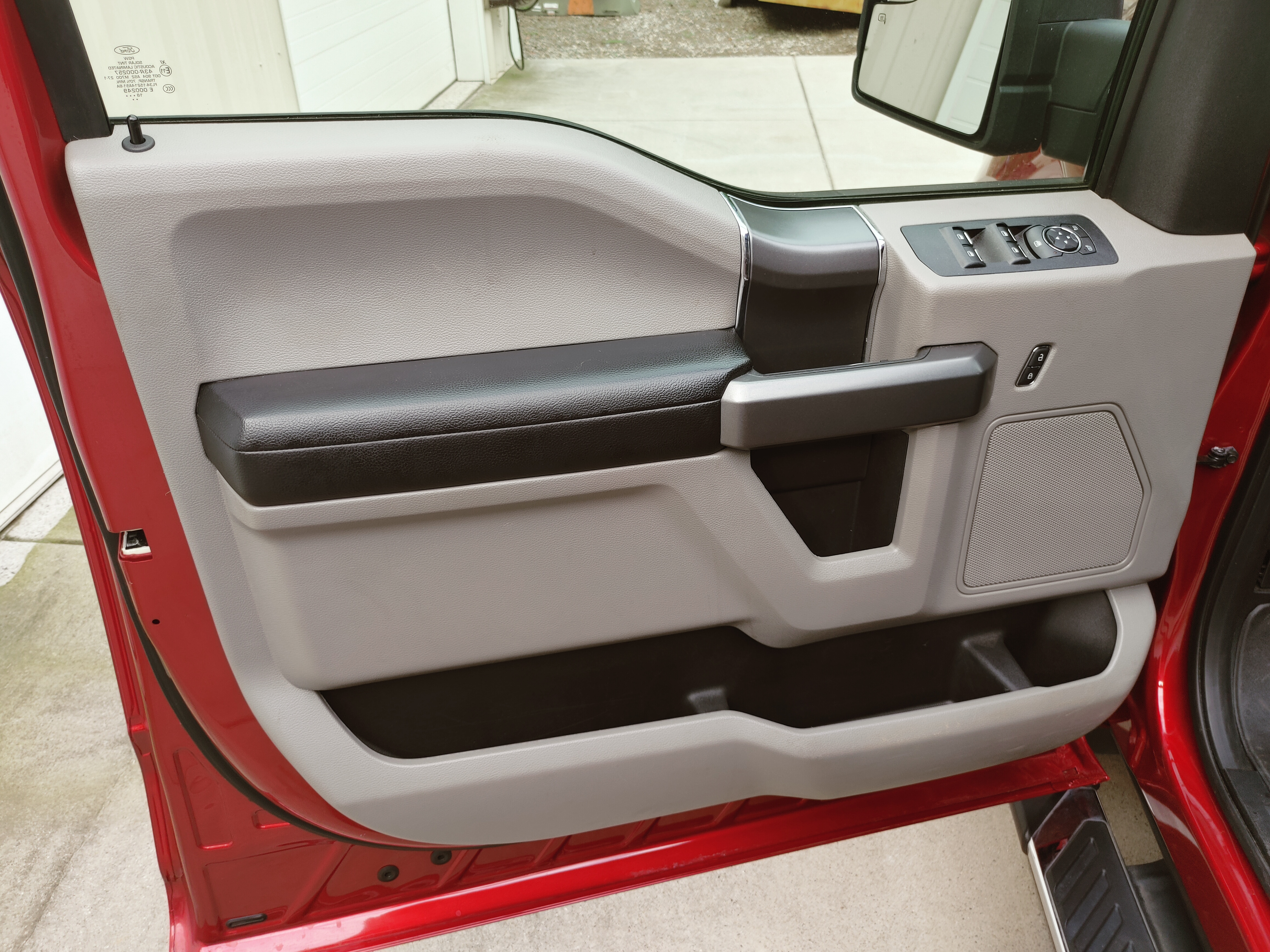 Used 2019 Ford F150 XLT w/ Equipment Group 302A Luxury AWD/4WD image 25