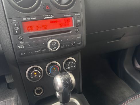 Used 2010 Nissan Rogue SL w/ Premium Pkg image 14