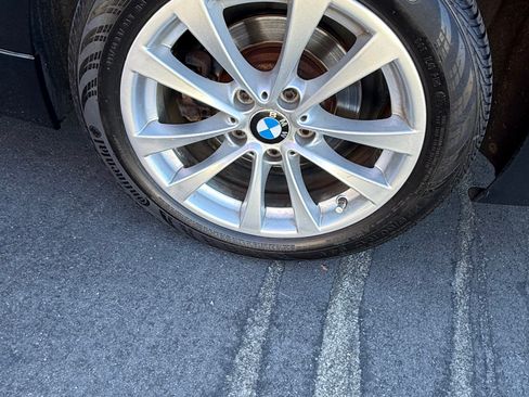 Used 2017 BMW 320i xDrive Sedan AWD/4WD image 15