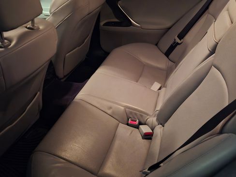 Used 2007 Lexus IS 350 image 16