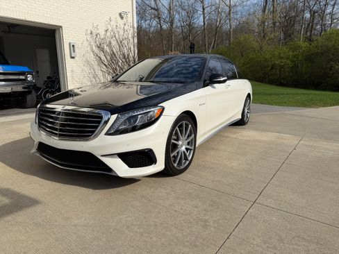 Used 2015 Mercedes-Benz S 63 AMG 4MATIC Sedan image 2
