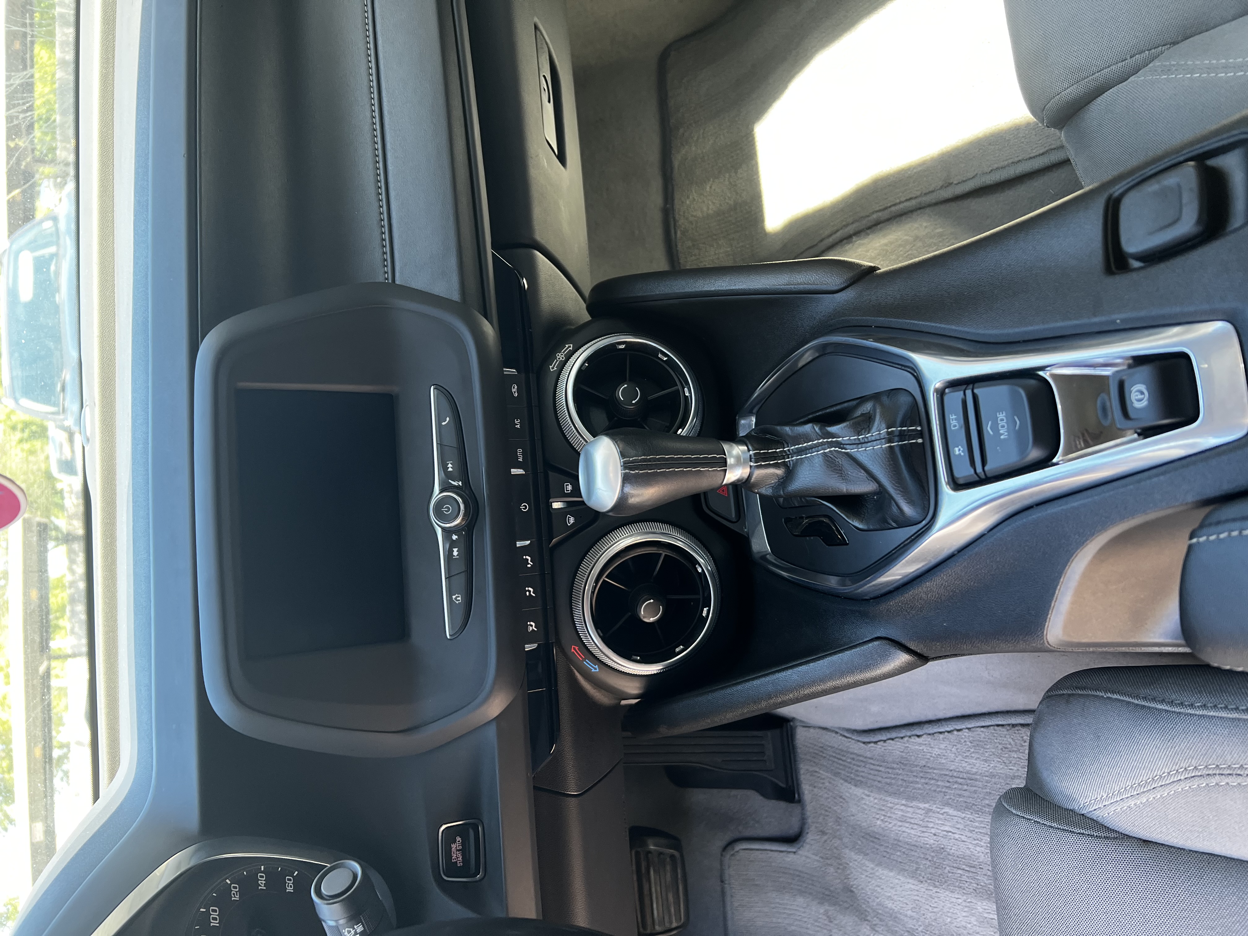 Used 2020 Chevrolet Camaro LS RWD image 4