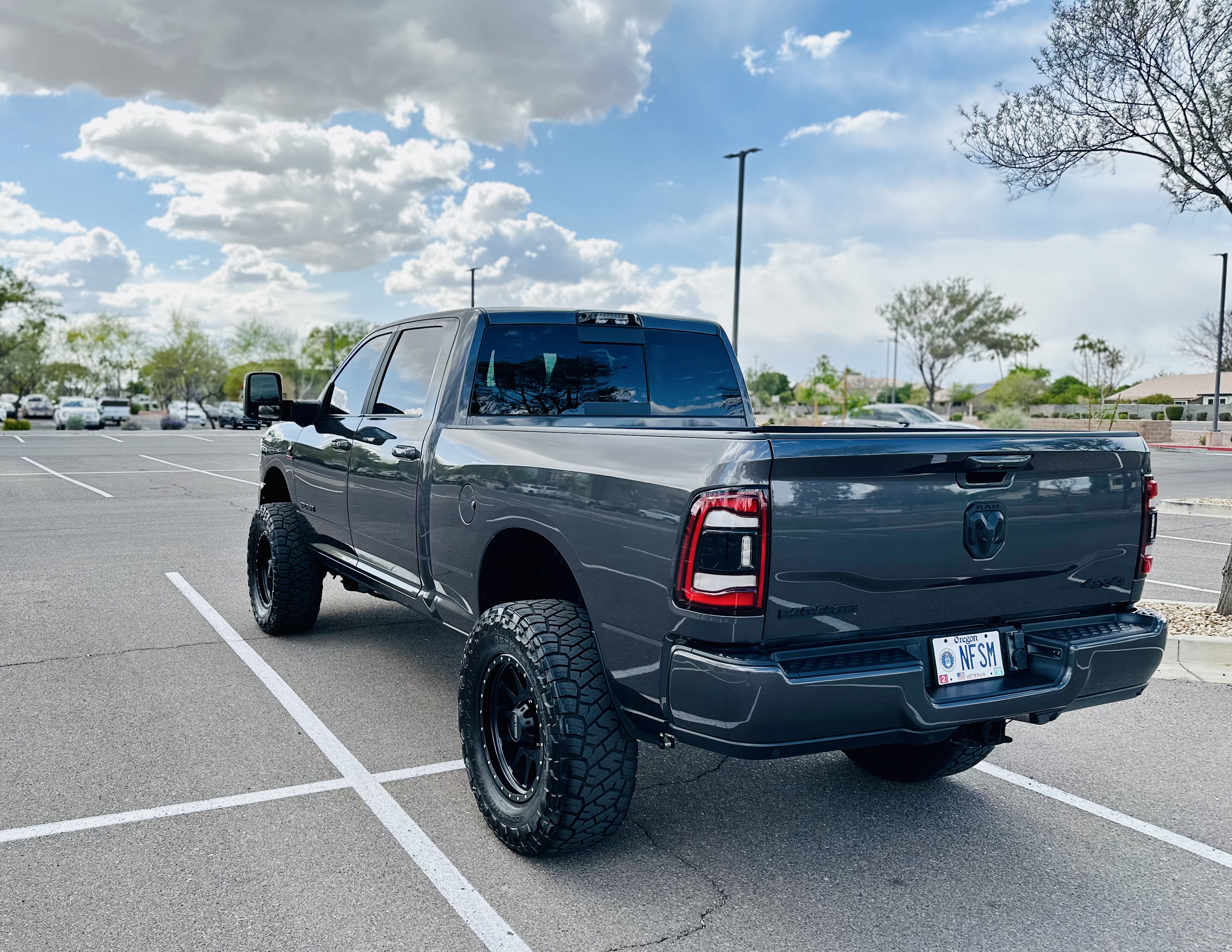 Used 2023 RAM 2500 Laramie w/ Night Edition AWD/4WD image 8