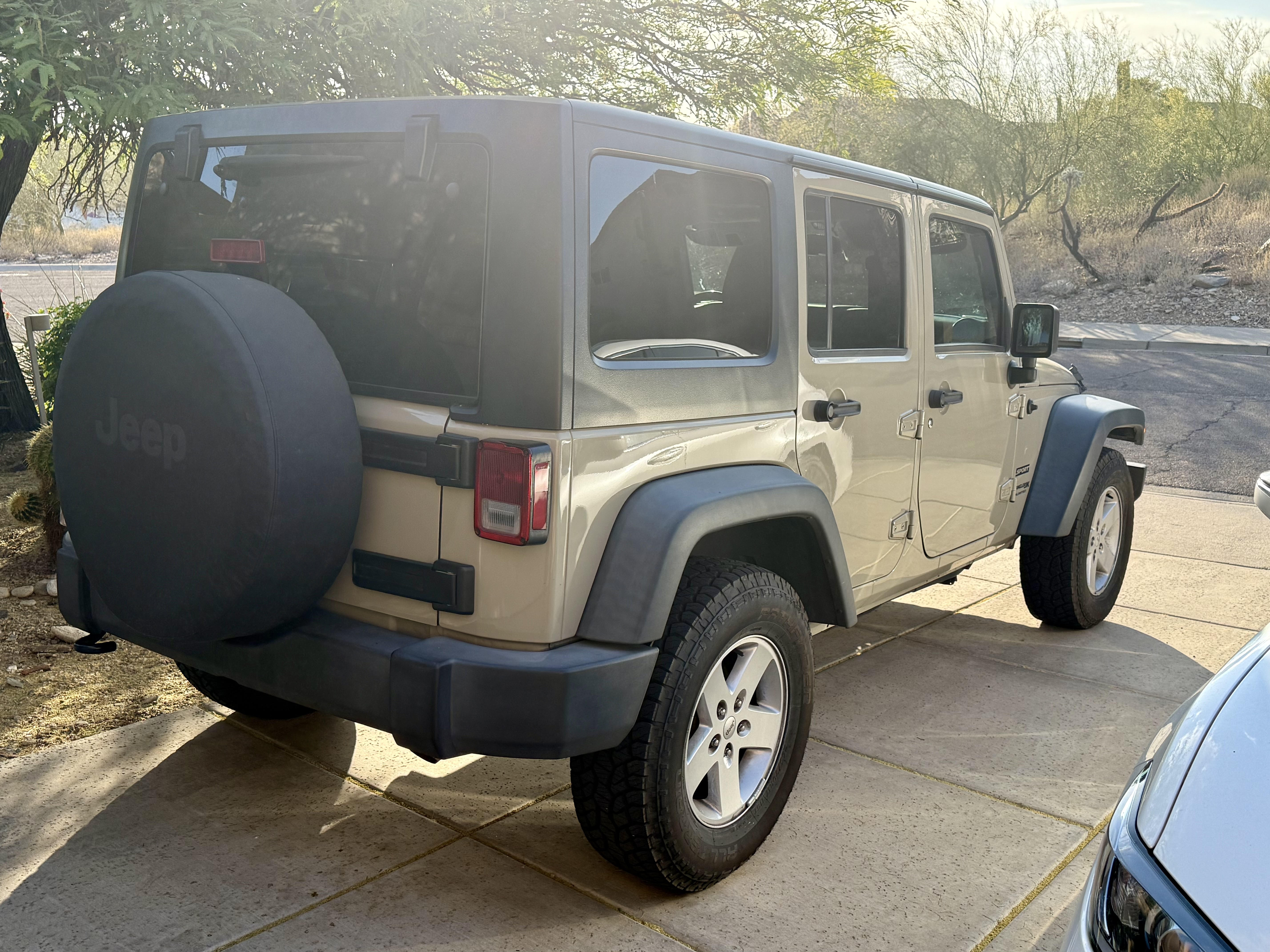 Used 2018 Jeep Wrangler Unlimited Sport S AWD/4WD image 10