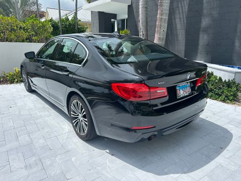 Used 2018 BMW 530i xDrive AWD/4WD image 4