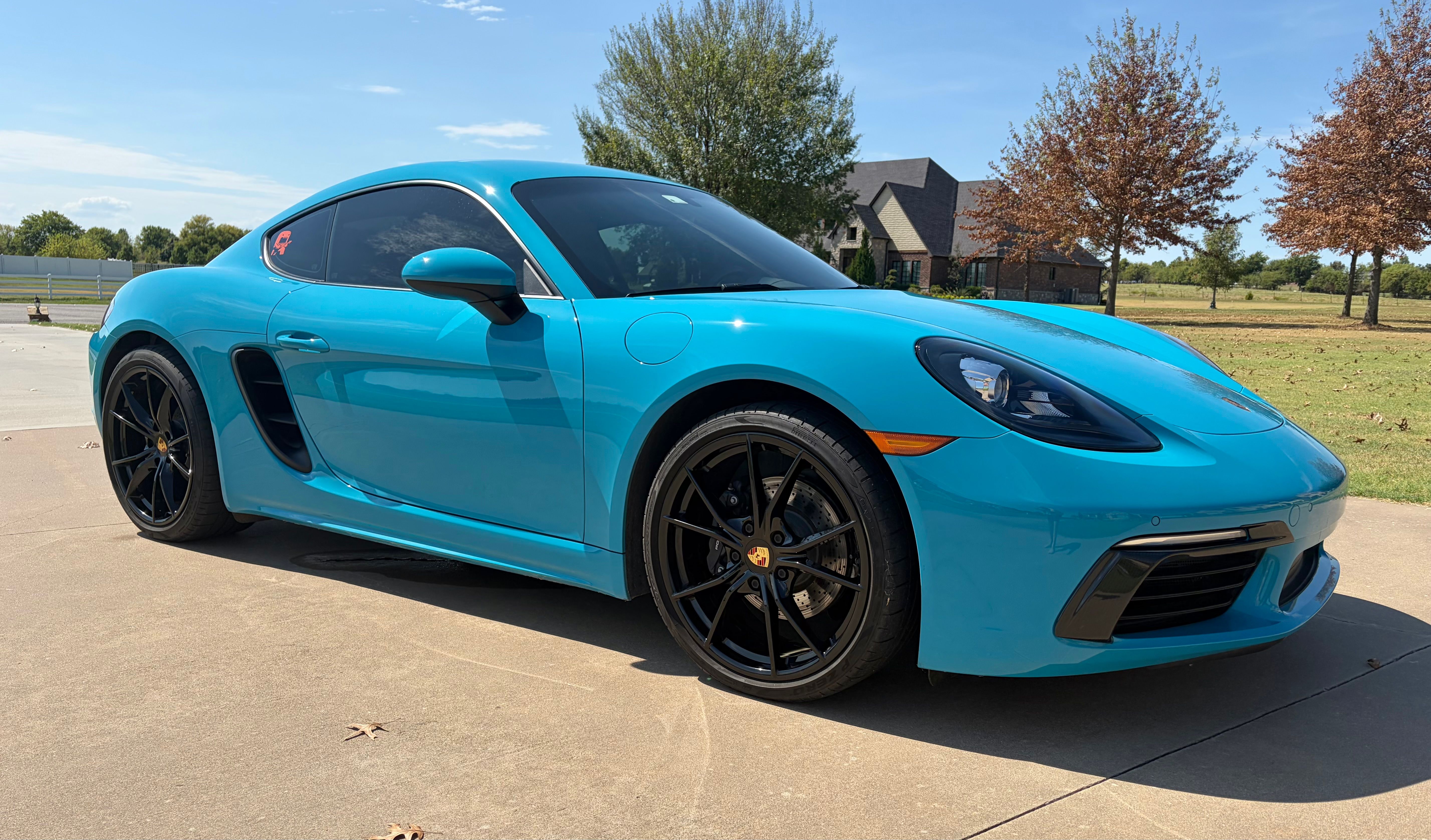 Used 2019 Porsche 718 Cayman RWD image 15