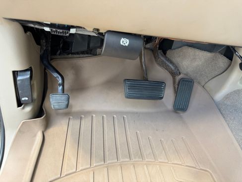 Used 2003 Chevrolet Silverado 1500 LS RWD image 22