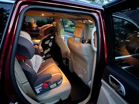 Used 2020 Jeep Grand Cherokee Limited image 20