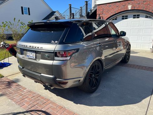 Used 2017 Land Rover Range Rover Sport Autobiography image 4