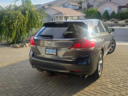 Used 2009 Toyota Venza AWD image 6