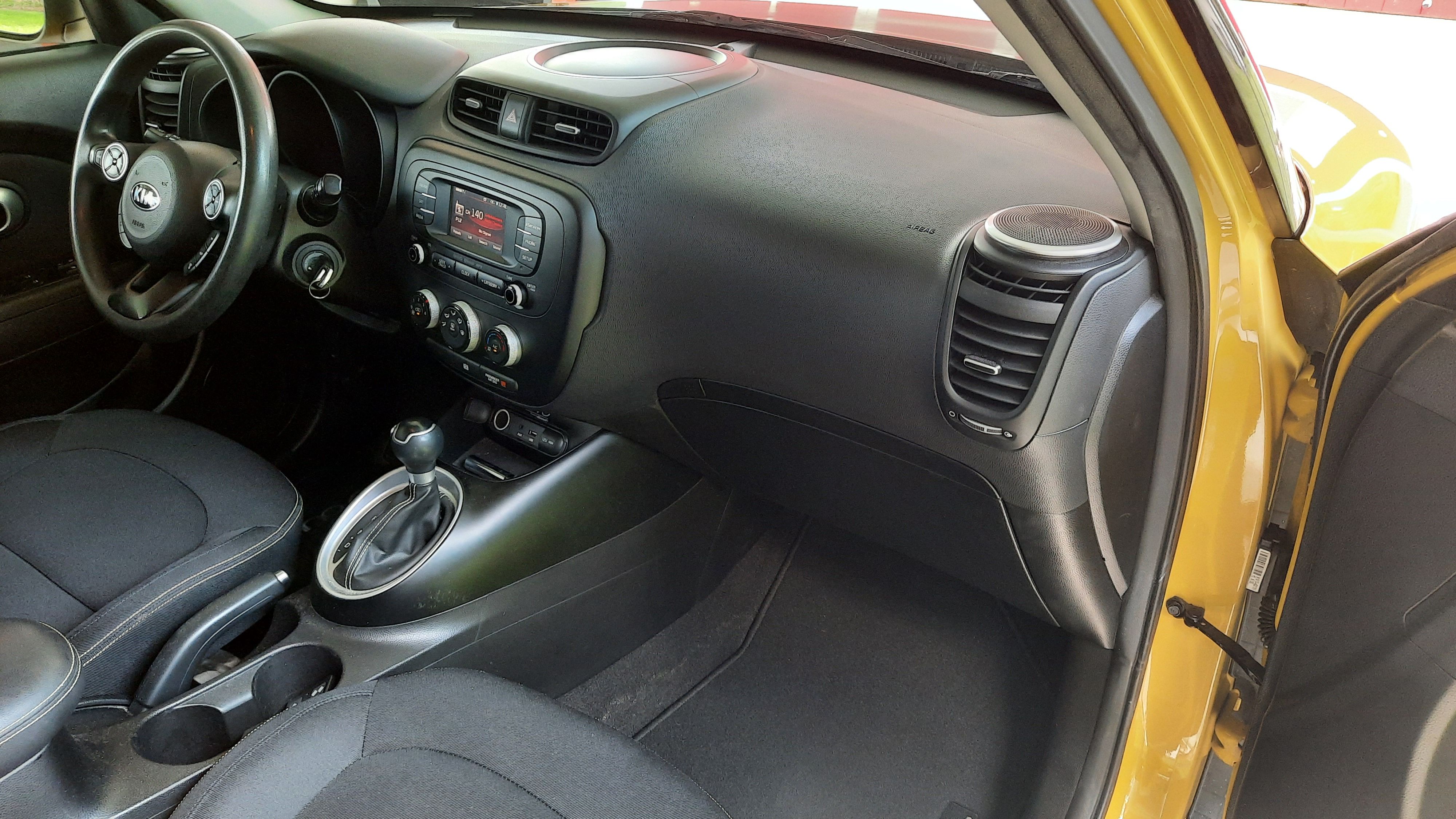 Used 2014 Kia Soul + w/ UVO w/Eservices Package FWD image 27